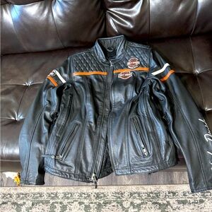 Women’s medium Harley Davidson vented leather jacket